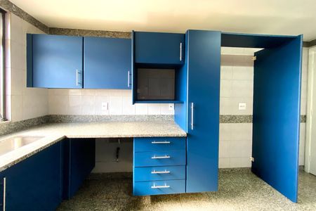 Apartamento à venda com 406m², 4 quartos e 3 vagasCozinha