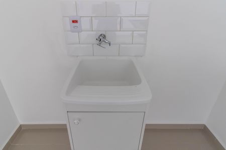 Casa para alugar com 20m², 1 quarto e sem vagaArea de Serviço 