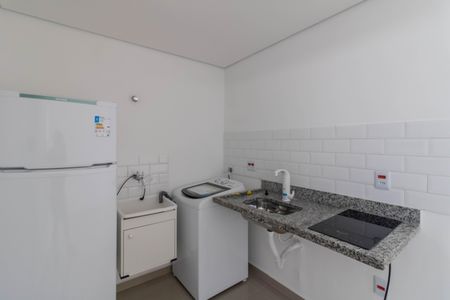 Cozinha de kitnet/studio para alugar com 0 quarto, 16m² em Vila Santa Maria, Guarulhos