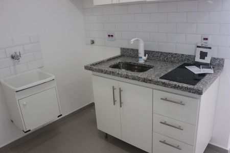 Cozinha de kitnet/studio para alugar com 1 quarto, 18m² em Vila Santa Maria, Guarulhos