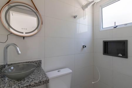 Banheiro  de kitnet/studio para alugar com 1 quarto, 20m² em Vila Santa Maria, Guarulhos
