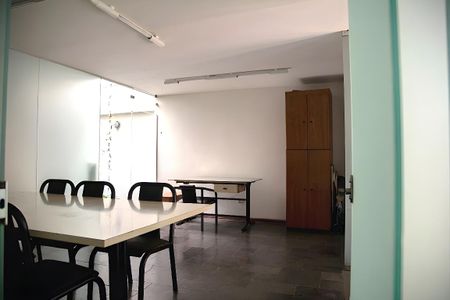 Casa para alugar com 4 quartos, 200m² em Moema, São Paulo