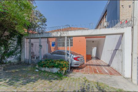 Casa à venda com 105m², 3 quartos e 2 vagas Casa à venda com 105m², 3 quartos e 2 vagasFachada