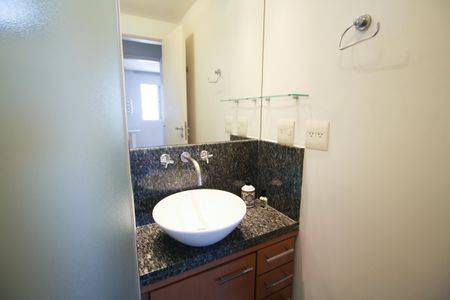 Apartamento à venda com 154m², 1 quarto e 2 vagasBanheiro da Suíte