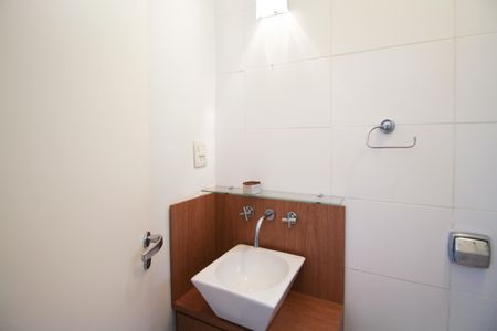 Apartamento à venda com 154m², 1 quarto e 2 vagasBanheiro