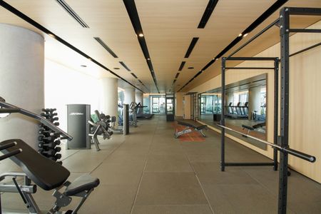 Apartamento à venda com 170m², 3 quartos e 2 vagas Apartamento à venda com 170m², 3 quartos e 2 vagasÁrea Comum - Academia