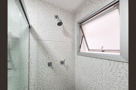 Apartamento para alugar com 82m², 2 quartos e 1 vaga Apartamento para alugar com 82m², 2 quartos e 1 vagaBanheiro social
