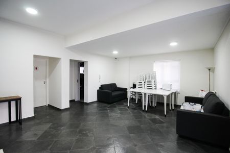 Apartamento para alugar com 82m², 2 quartos e 1 vaga Apartamento para alugar com 82m², 2 quartos e 1 vagaÁrea comum - Salão de festas