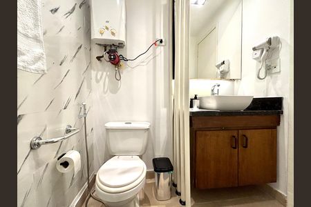 Apartamento para alugar com 65m², 1 quarto e 1 vaga Apartamento para alugar com 65m², 1 quarto e 1 vagaBanheiro
