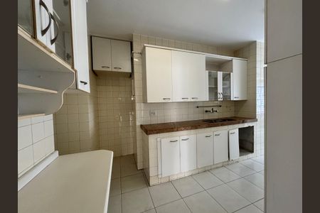 Apartamento à venda com 100m², 3 quartos e 2 vagasCozinha