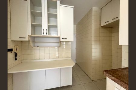Apartamento à venda com 100m², 3 quartos e 2 vagasCozinha