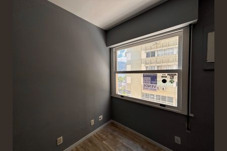 Apartamento à venda com 100m², 3 quartos e 2 vagasPlaca