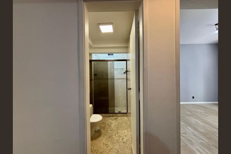 Apartamento à venda com 100m², 3 quartos e 2 vagasBanheiro social