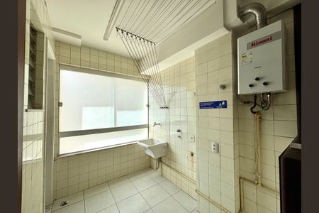 Apartamento à venda com 100m², 3 quartos e 2 vagasÁrea de serviço