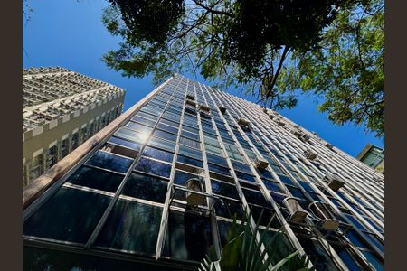 Apartamento à venda com 100m², 3 quartos e 2 vagasFachada