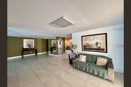 Apartamento à venda com 100m², 3 quartos e 2 vagasPortaria