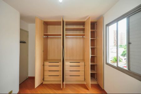 Apartamento para alugar com 65m², 3 quartos e 1 vagaArmário do Quarto 3