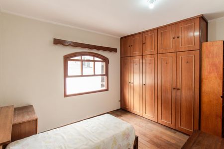 Casa à venda com 365m², 4 quartos e 5 vagas Casa à venda com 365m², 4 quartos e 5 vagasQuarto 1