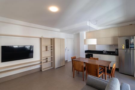 Apartamento para alugar com 1 quarto, 52m² em Cambuí, Campinas