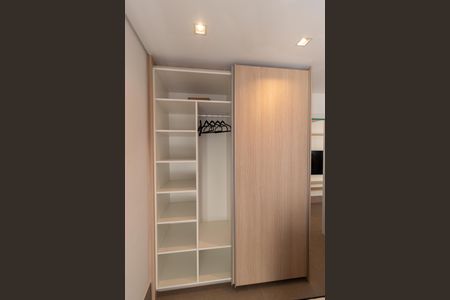 Apartamento para alugar com 52m², 1 quarto e 1 vaga Apartamento para alugar com 52m², 1 quarto e 1 vagaQuarto - Armário