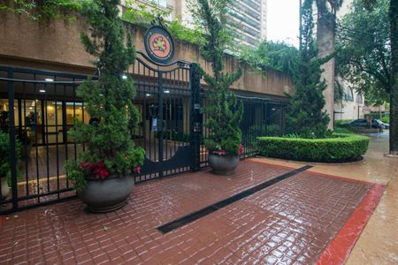 Apartamento para alugar com 125m², 4 quartos e 2 vagasFachada