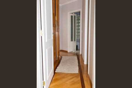 Casa de condomínio para alugar com 380m², 4 quartos e 4 vagasEntrada suíte