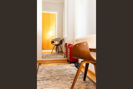 Casa de condomínio para alugar com 380m², 4 quartos e 4 vagasSuíte