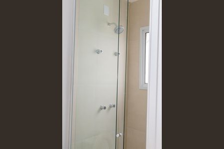 Casa de condomínio para alugar com 380m², 4 quartos e 4 vagasBanheiro quarto 2