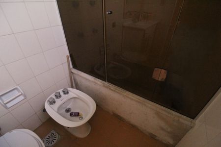 Apartamento à venda com 502m², 4 quartos e 3 vagasBanheiro da suíte 1