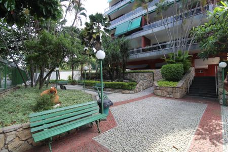 Apartamento à venda com 502m², 4 quartos e 3 vagasEntrada