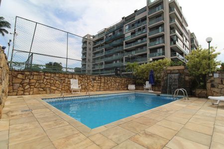 Apartamento à venda com 502m², 4 quartos e 3 vagasÁrea comum - Piscina