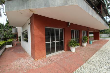 Apartamento à venda com 502m², 4 quartos e 3 vagasÁrea comum - Salão de festas
