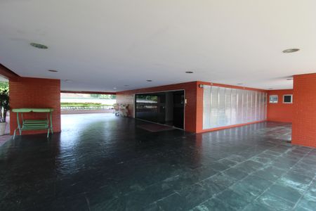 Apartamento à venda com 502m², 4 quartos e 3 vagasEntrada