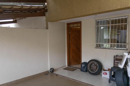 Casa à venda com 100m², 2 quartos e 2 vagasGaragem