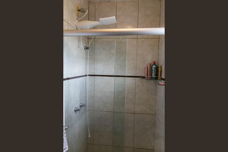 Casa à venda com 100m², 2 quartos e 2 vagasBanheiro da Suíte 1