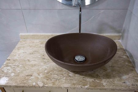 Apartamento à venda com 57m², 2 quartos e sem vagaBanheiro