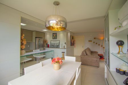 Apartamento à venda com 83m², 2 quartos e 2 vagas Apartamento à venda com 83m², 2 quartos e 2 vagasSala de Jantar