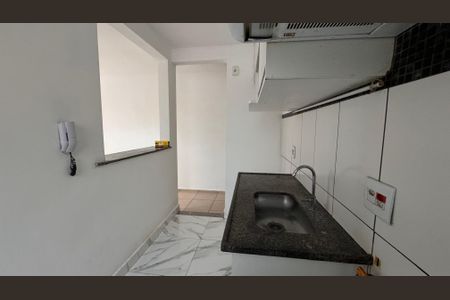 Apartamento à venda com 49m², 2 quartos e 1 vaga Apartamento à venda com 49m², 2 quartos e 1 vagaCozinha
