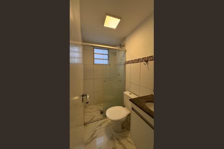 Apartamento à venda com 49m², 2 quartos e 1 vaga Apartamento à venda com 49m², 2 quartos e 1 vagaBanheiro