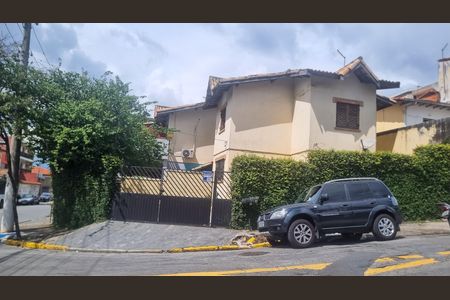 Casa à venda com 150m², 3 quartos e 3 vagas Casa à venda com 150m², 3 quartos e 3 vagasFachada