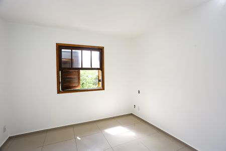 Casa à venda com 150m², 3 quartos e 3 vagas Casa à venda com 150m², 3 quartos e 3 vagasQuarto 3