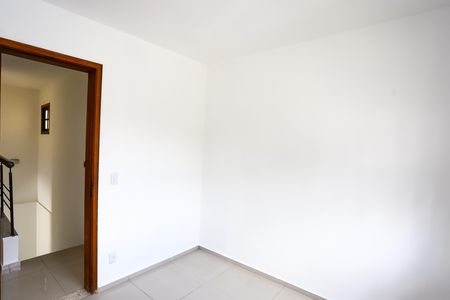 Casa à venda com 150m², 3 quartos e 3 vagas Casa à venda com 150m², 3 quartos e 3 vagasQuarto 2