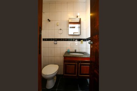 Casa à venda com 150m², 3 quartos e 3 vagas Casa à venda com 150m², 3 quartos e 3 vagasBanheiro
