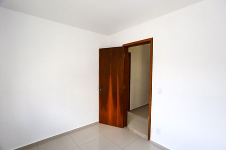 Casa à venda com 150m², 3 quartos e 3 vagas Casa à venda com 150m², 3 quartos e 3 vagasQuarto 2
