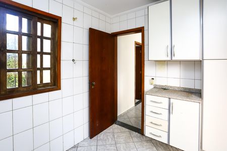 Casa à venda com 150m², 3 quartos e 3 vagas Casa à venda com 150m², 3 quartos e 3 vagasCozinha