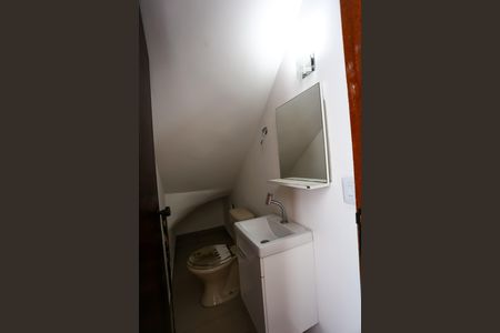 Casa à venda com 150m², 3 quartos e 3 vagas Casa à venda com 150m², 3 quartos e 3 vagasLavabo