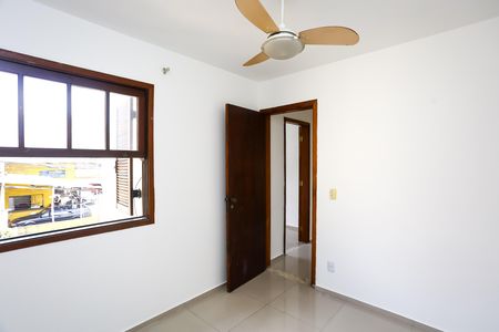Casa à venda com 150m², 3 quartos e 3 vagas Casa à venda com 150m², 3 quartos e 3 vagasQuarto 1