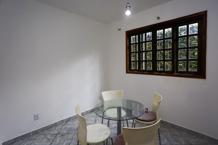 Casa à venda com 150m², 3 quartos e 3 vagas Casa à venda com 150m², 3 quartos e 3 vagasSala de Jantar