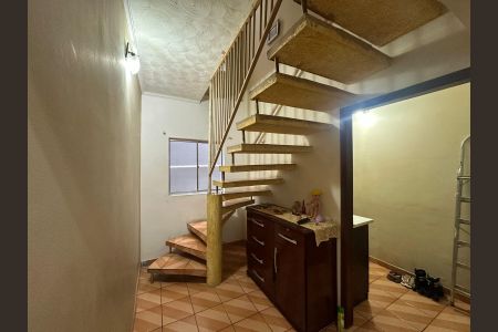 Casa à venda com 175m², 3 quartos e 2 vagascorredor