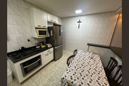 Casa à venda com 175m², 3 quartos e 2 vagasCozinha
